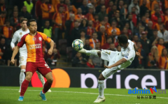 足球竞彩网:长友佑都谈加拉塔萨